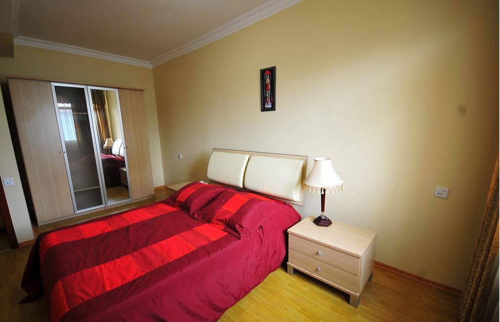 Prestige Hotel Batumi Bagian luar foto