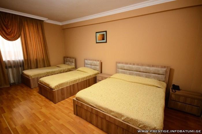 Prestige Hotel Batumi Bagian luar foto