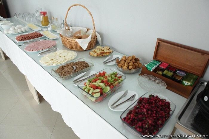 Prestige Hotel Batumi Bagian luar foto